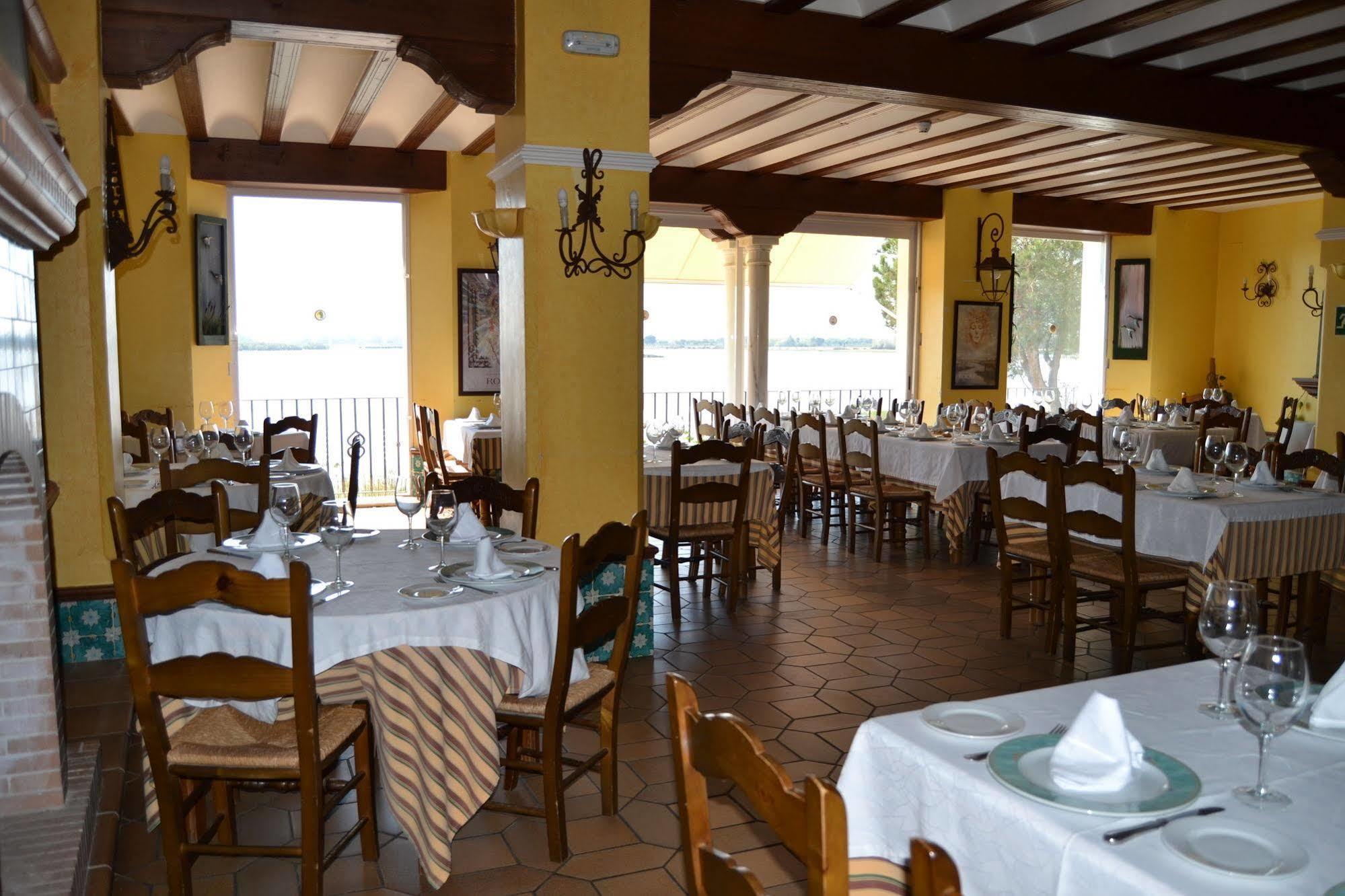 Hotel Restaurante Toruño El Rocío Exterior foto